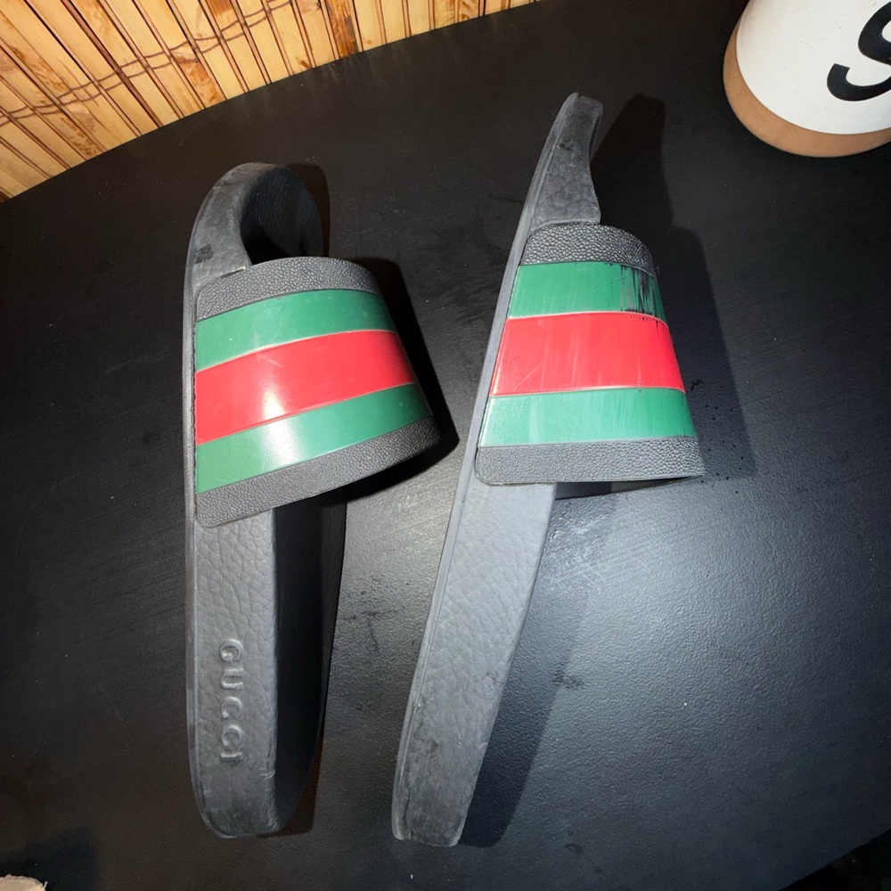 Gucci Gray Slides with Green and Red Stripes - Picture 4 of 7